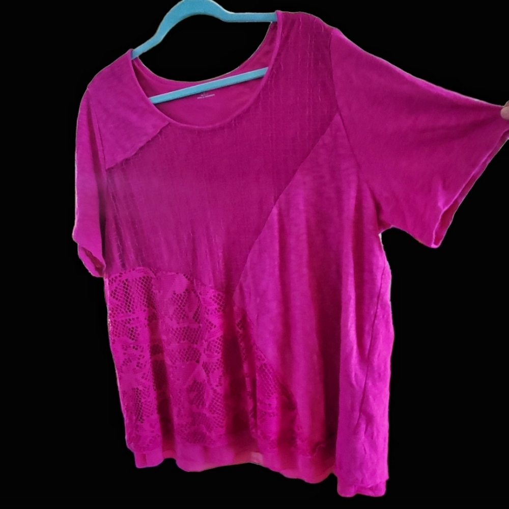 Catherine's Fushia color Dressy Tee shirt. Size 1X.
